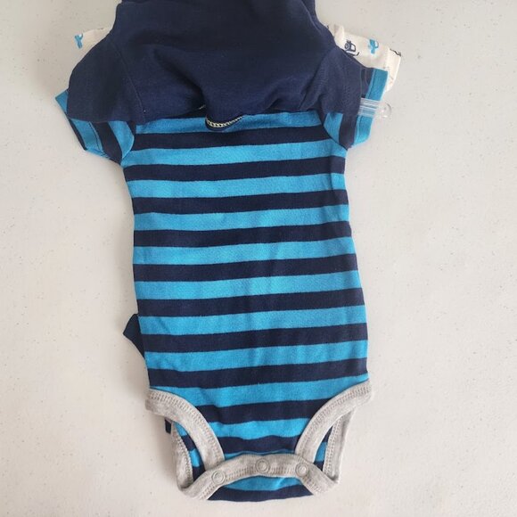 New Child Of Mine By Carter’s 3 Pack Baby Boy Bodysuits Size: Preemie. - Picture 3 of 4